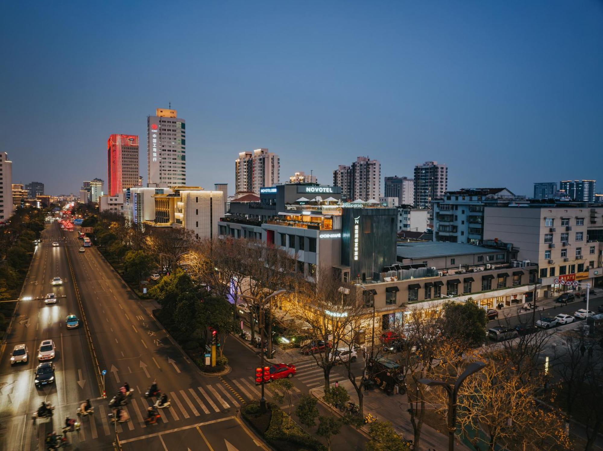 Novotel Yangzhou City Center Eksteriør bilde